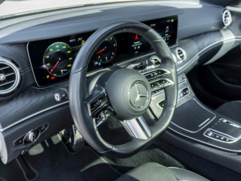 Mercedes-Benz E 400 d 4M T AMG Night Panorama Distronic AHK