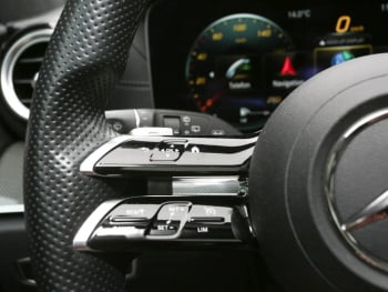 Mercedes-Benz E 450 4M T AMG Panorama Burmester HeadUp AHK 360° Mercedes-Benz E 450 4M T AMG Panorama Burmester HeadUp AHK 360°