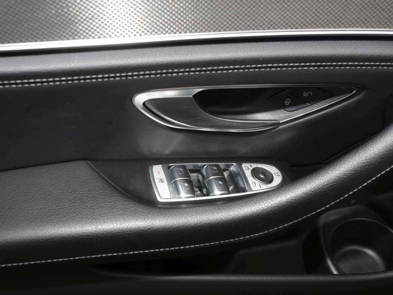 Mercedes-Benz E 450 4M T AMG Panorama Burmester HeadUp AHK 360° Mercedes-Benz E 450 4M T AMG Panorama Burmester HeadUp AHK 360°