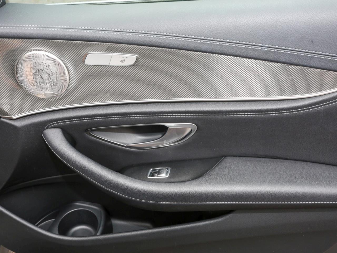 Mercedes-Benz E 450 4M T AMG Panorama Burmester HeadUp AHK 360°