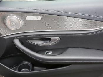 Mercedes-Benz E 450 4M T AMG Panorama Burmester HeadUp AHK 360°