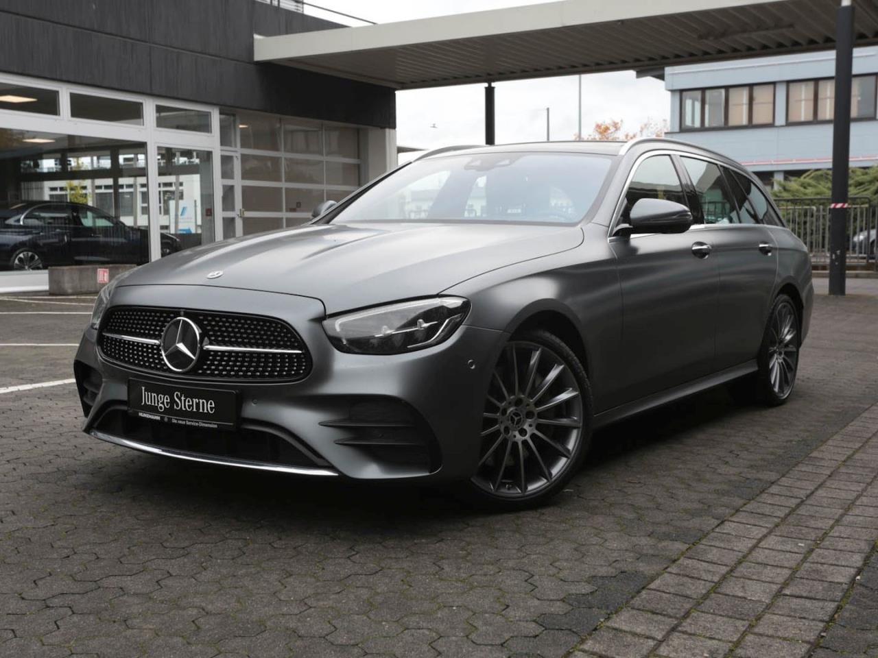 Mercedes-Benz E 450 4M T AMG Panorama Burmester HeadUp AHK 360° Mercedes-Benz E 450 4M T AMG Panorama Burmester HeadUp AHK 360°