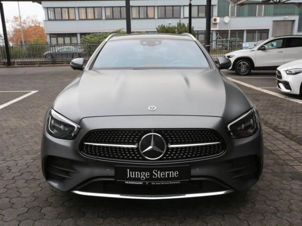 Mercedes-Benz E 450 4M T AMG Panorama Burmester HeadUp AHK 360° Mercedes-Benz E 450 4M T AMG Panorama Burmester HeadUp AHK 360°