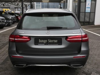 Mercedes-Benz E 450 4M T AMG Panorama Burmester HeadUp AHK 360° Mercedes-Benz E 450 4M T AMG Panorama Burmester HeadUp AHK 360°