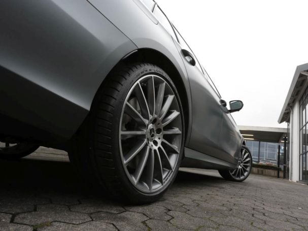 Mercedes-Benz E 450 4M T AMG Panorama Burmester HeadUp AHK 360° Mercedes-Benz E 450 4M T AMG Panorama Burmester HeadUp AHK 360°