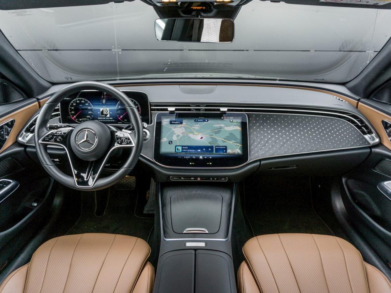 Mercedes-Benz E 200 T Avantgarde Sitzklima Distronic AHK Kamera