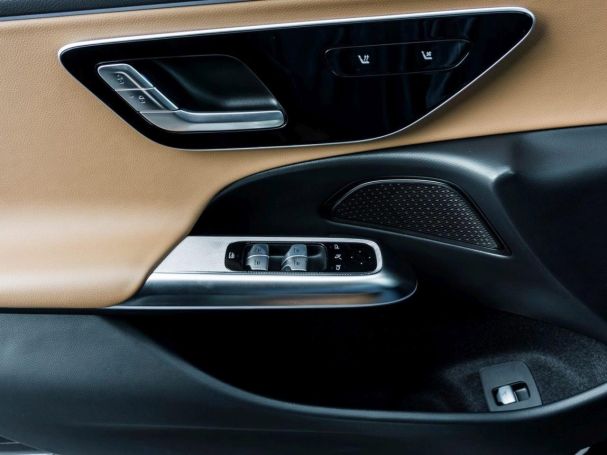 Mercedes-Benz E 200 T Avantgarde Sitzklima Distronic AHK Kamera