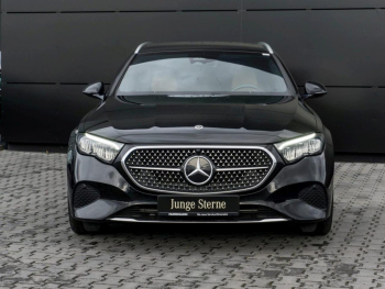 Mercedes-Benz E 200 T Avantgarde Sitzklima Distronic AHK Kamera
