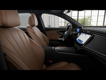 Mercedes-Benz E 200 T Avantgarde Sitzklima Distronic AHK Kamera