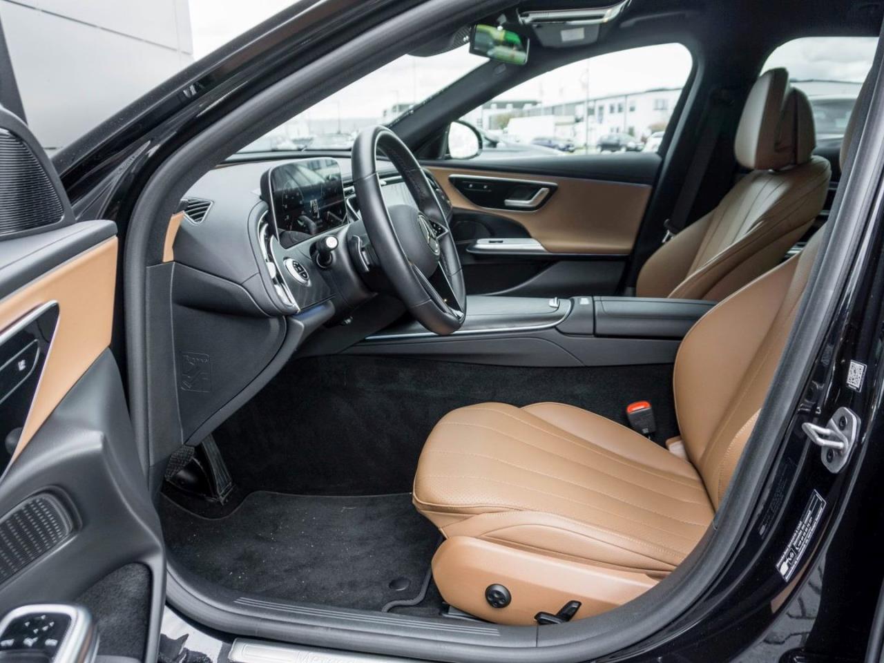 Mercedes-Benz E 200 T Avantgarde Sitzklima Distronic AHK Kamera