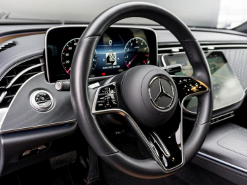 Mercedes-Benz E 200 T Avantgarde Sitzklima Distronic AHK Kamera