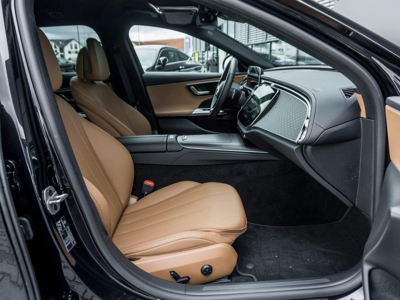 Mercedes-Benz E 200 T Avantgarde Sitzklima Distronic AHK Kamera