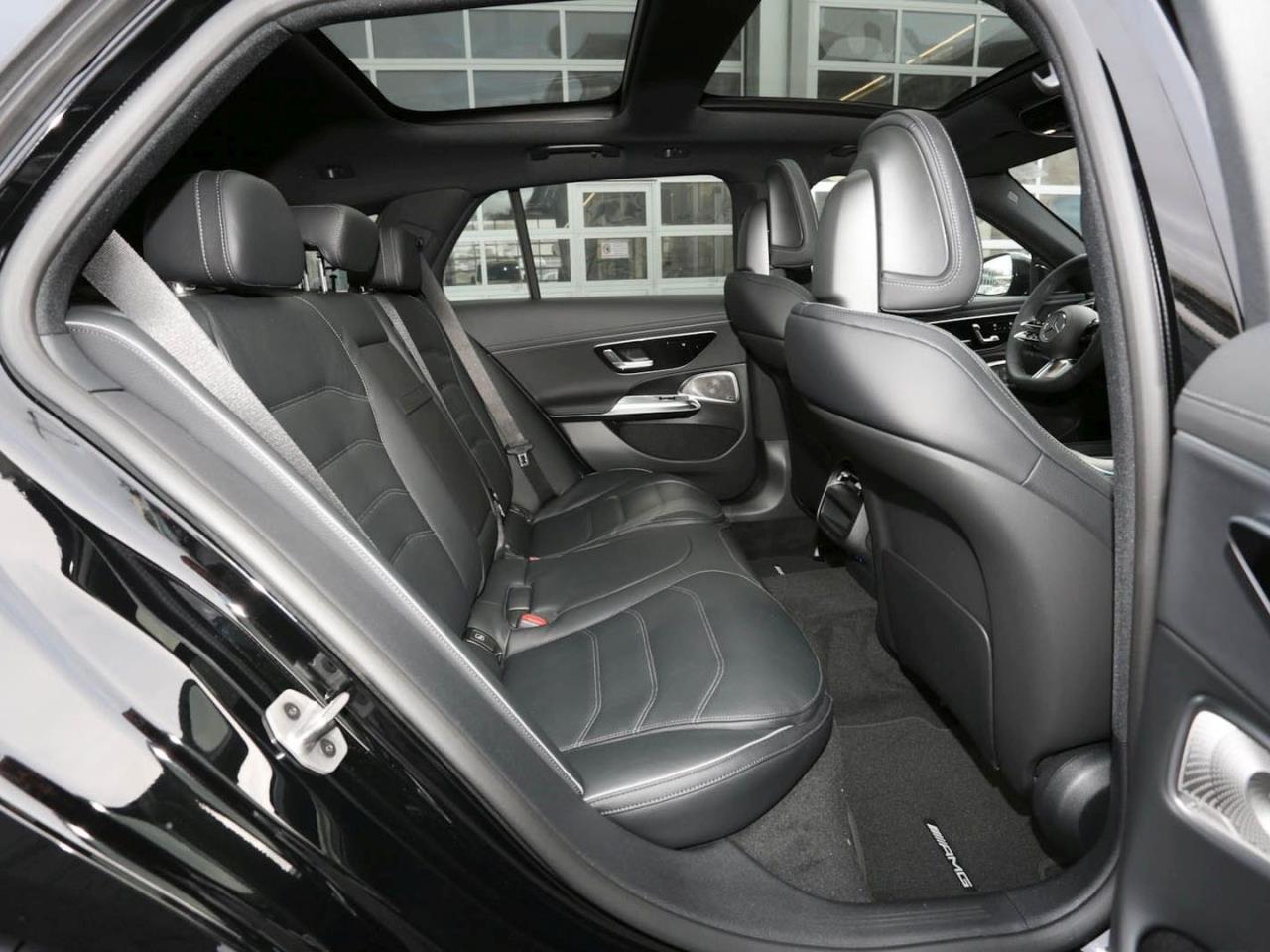 Mercedes-Benz E 220 d 4MATIC T-Modell AMG Night Standhzg AHK