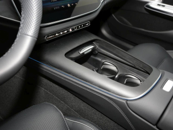Mercedes-Benz E 220 d 4MATIC T-Modell AMG Night Standhzg AHK
