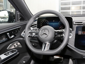 Mercedes-Benz E 220 d 4MATIC T-Modell AMG Night Standhzg AHK
