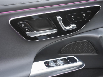 Mercedes-Benz E 220 d T AMG MBUX Navi Sitzklima Panorama 360°