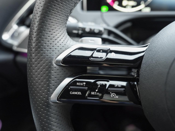 Mercedes-Benz E 220 d T AMG MBUX Navi Sitzklima Panorama 360°