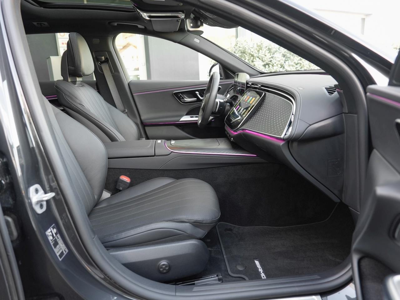 Mercedes-Benz E 220 d T AMG MBUX Navi Sitzklima Panorama 360°