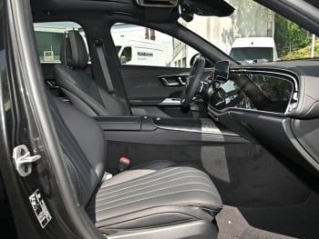 Mercedes-Benz E 220 d T-Modell AMG Night Panorama Sitzklima