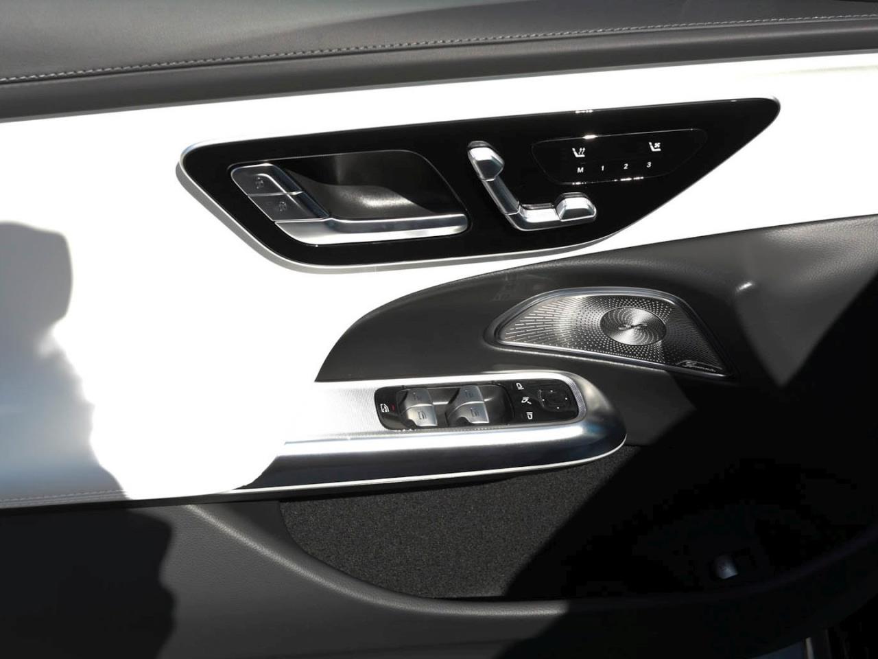 Mercedes-Benz E 220 d T-Modell Taxi AMG Night Panorama Standhzg Mercedes-Benz E 220 d T-Modell Taxi AMG Night Panorama Standhzg