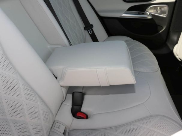 Mercedes-Benz E 220 d T-Modell Taxi AMG Night Panorama Standhzg Mercedes-Benz E 220 d T-Modell Taxi AMG Night Panorama Standhzg