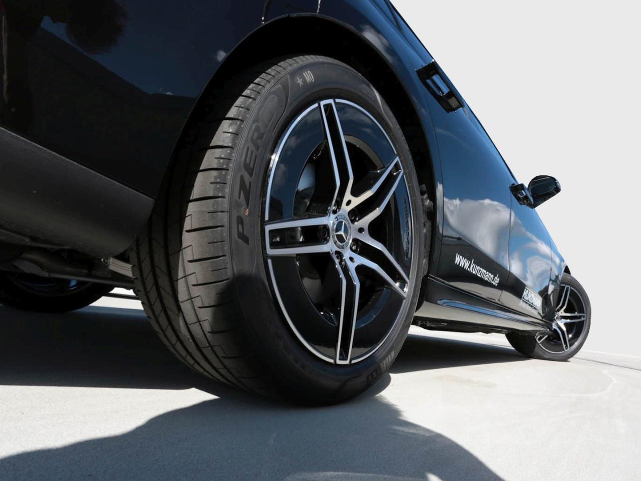 Mercedes-Benz E 220 d T-Modell Taxi AMG Night Panorama Standhzg Mercedes-Benz E 220 d T-Modell Taxi AMG Night Panorama Standhzg