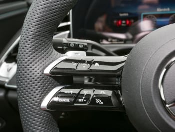 Mercedes-Benz E 220 d T-Modell AMG Night Distronic Panorama AHK