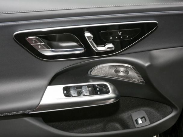 Mercedes-Benz E 220 d T-Modell AMG Night Distronic Panorama AHK Mercedes-Benz E 220 d T-Modell AMG Night Distronic Panorama AHK