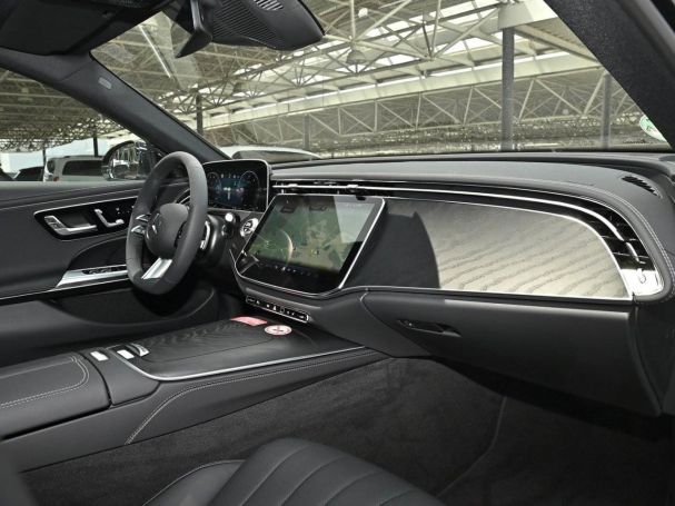 Mercedes-Benz E 220 d T-Modell AMG Panorama Distronic 360° AHK