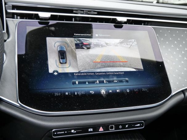 Mercedes-Benz E 220 d T AMG MBUXNavi Distronic Memory 360°