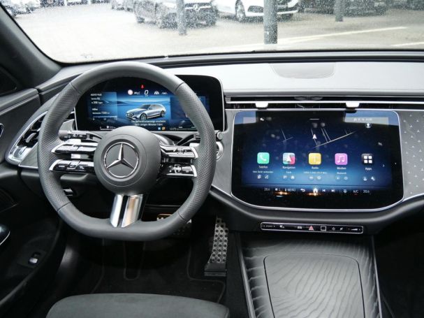 Mercedes-Benz E 220 d T AMG MBUXNavi Distronic Memory 360°