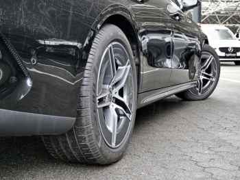 Mercedes-Benz E 220 d T AMG MBUXNavi Distronic Memory 360°