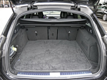 Mercedes-Benz E 220 d T AMG MBUXNavi Distronic Memory 360°