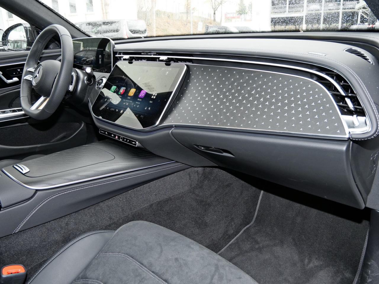 Mercedes-Benz E 220 d T AMG MBUXNavi Distronic Memory 360°