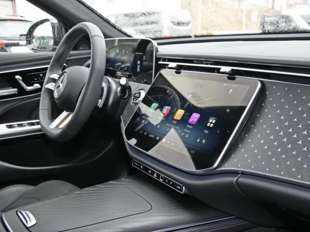 Mercedes-Benz E 220 d T AMG MBUXNavi Distronic Memory 360°