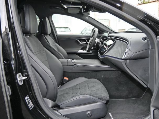 Mercedes-Benz E 220 d T AMG MBUXNavi Distronic Memory 360°