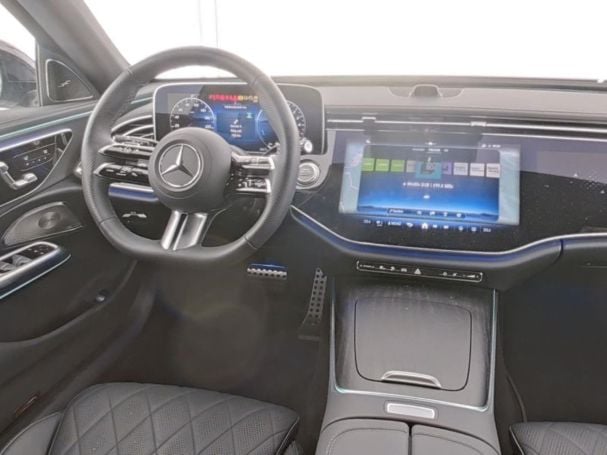 Mercedes-Benz E 300 de 4M T AMG Night Sitzklima Distronic AHK Mercedes-Benz E 300 de 4M T AMG Night Sitzklima Distronic AHK