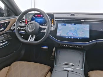 Mercedes-Benz E 300 de 4M T AMG Night Panorama Distronic AHK