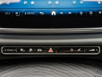 Mercedes-Benz E 300 de 4M T AMG Distronic Panorama Burmester