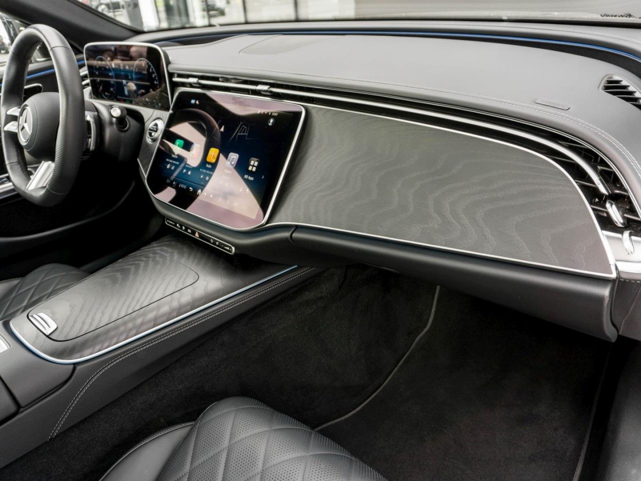 Mercedes-Benz E 300 de 4M T AMG Distronic Panorama Burmester