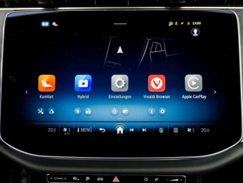 Mercedes-Benz E 300 de 4M T AMG Distronic Panorama Burmester