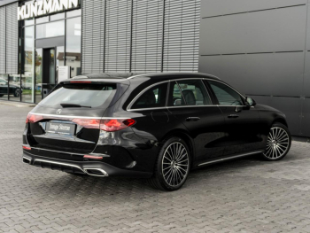 Mercedes-Benz E 300 de 4M T AMG Distronic Panorama Burmester