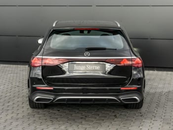 Mercedes-Benz E 300 de 4M T AMG Distronic Panorama Burmester Mercedes-Benz E 300 de 4M T AMG Distronic Panorama Burmester