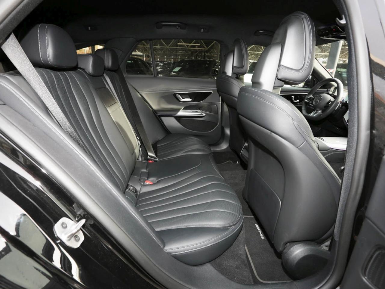 Mercedes-Benz E 300 de 4M T AMG Sitzklima Distronic 360° AHK