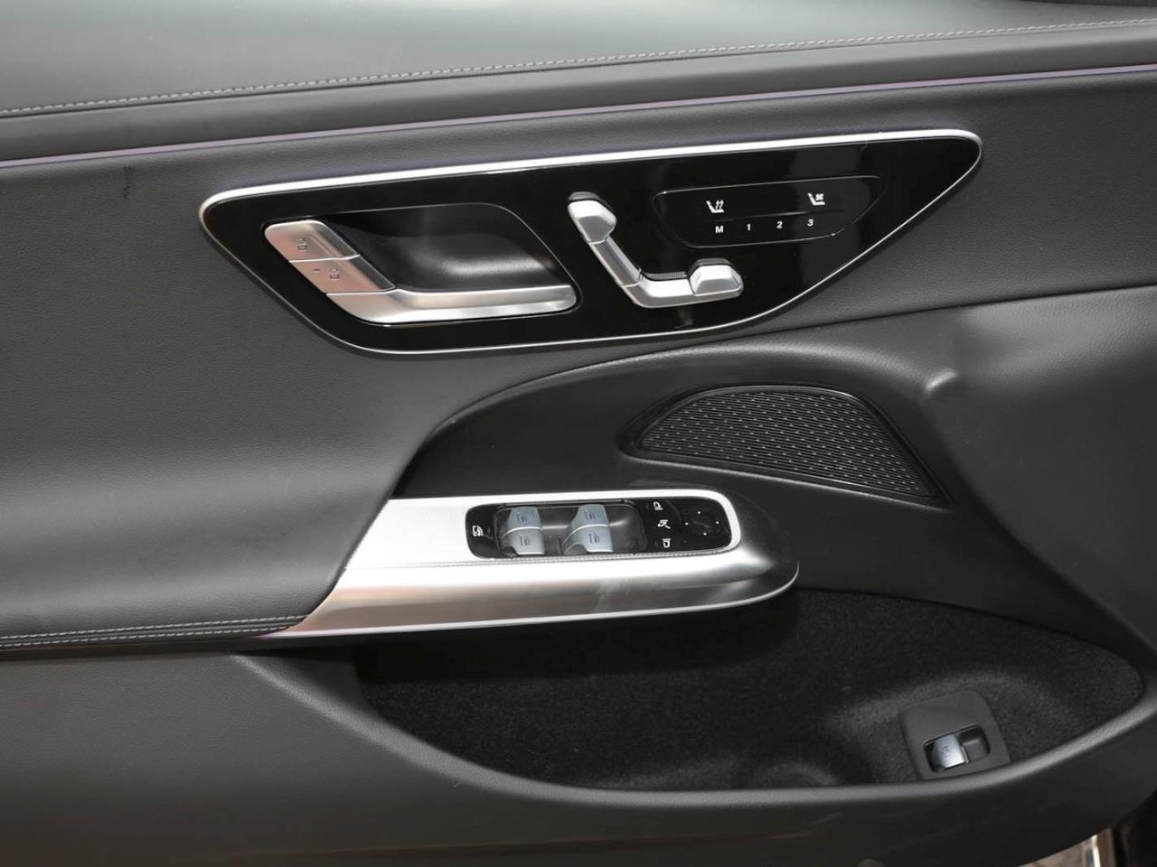 Mercedes-Benz E 300 de 4M T AMG Sitzklima Distronic 360° AHK