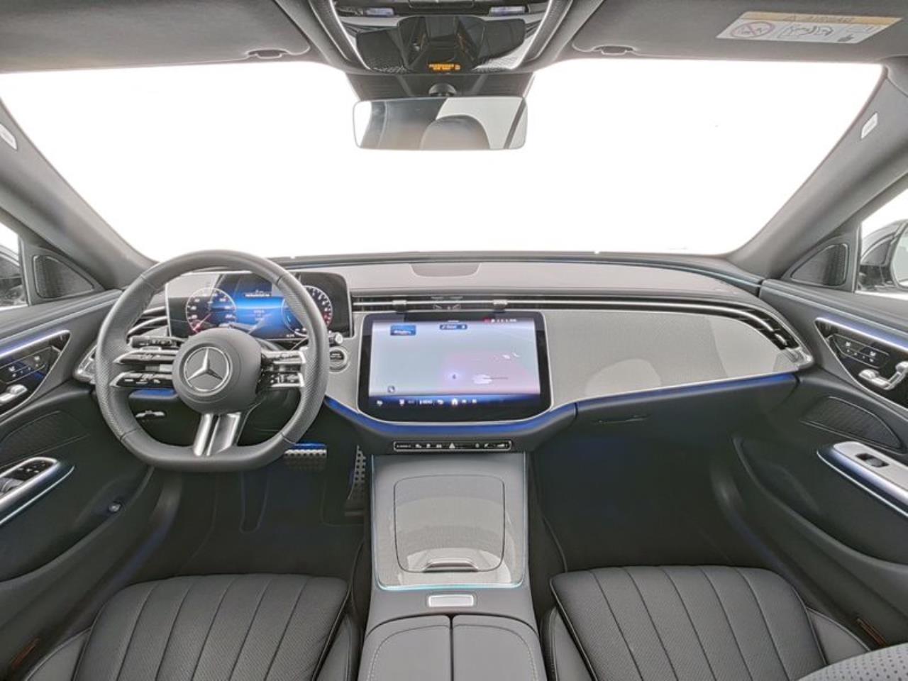 Mercedes-Benz E 300 de 4M T AMG Sitzklima Distronic 360° AHK