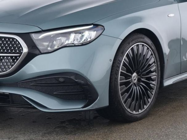 Mercedes-Benz E 300 de 4M T AMG Night Distronic Panorama 360° Mercedes-Benz E 300 de 4M T AMG Night Distronic Panorama 360°