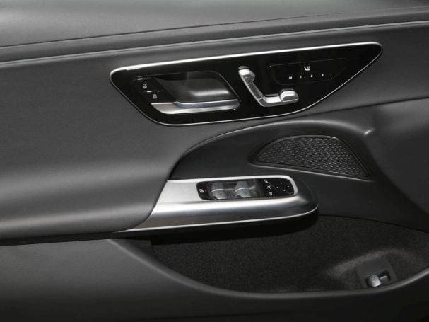 Mercedes-Benz E 300 de T Avantgarde MBUX NaviPrem. AHK 360° Mercedes-Benz E 300 de T Avantgarde MBUX NaviPrem. AHK 360°