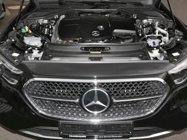 Mercedes-Benz E 300 de T Avantgarde MBUX NaviPrem. AHK 360° Mercedes-Benz E 300 de T Avantgarde MBUX NaviPrem. AHK 360°