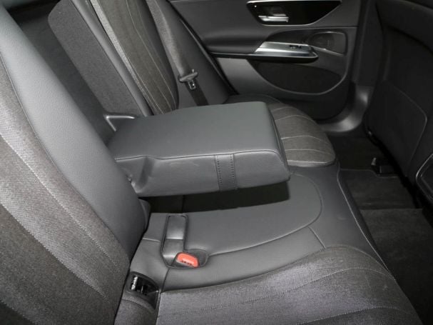 Mercedes-Benz E 300 de T Avantgarde MBUX NaviPrem. AHK 360° Mercedes-Benz E 300 de T Avantgarde MBUX NaviPrem. AHK 360°